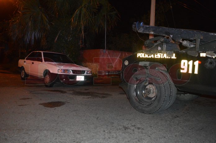 policía se lleva a corralón auto abandonado con llaves puestas