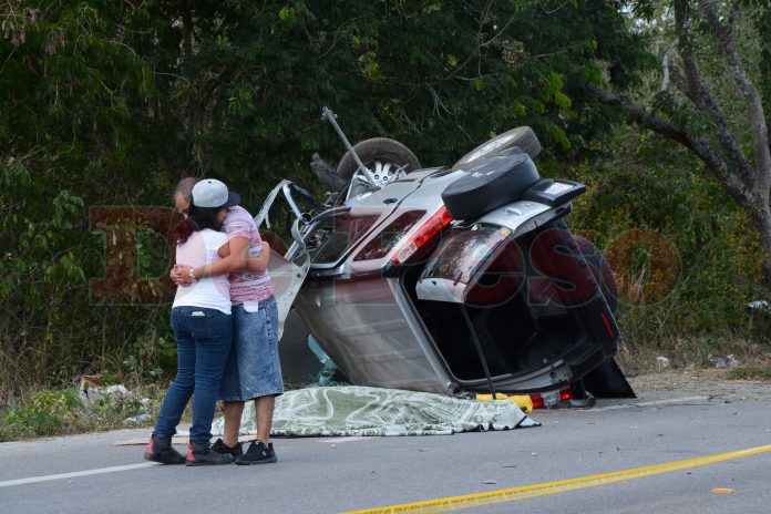 muere mujer en volcadura en carretera Mérida Campeche