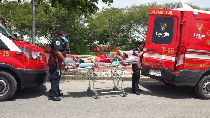 chocó contra futbolistas en Caucel, Mérida