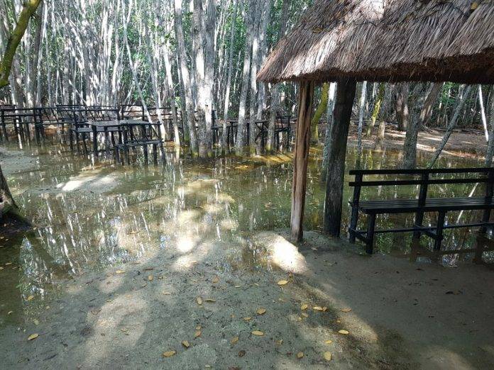 Cierran el 'Corchito' de Progreso, por inundación