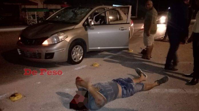 Por ahorrarse unos pasos en el Periférico, un ciclista terminó en el hospital.