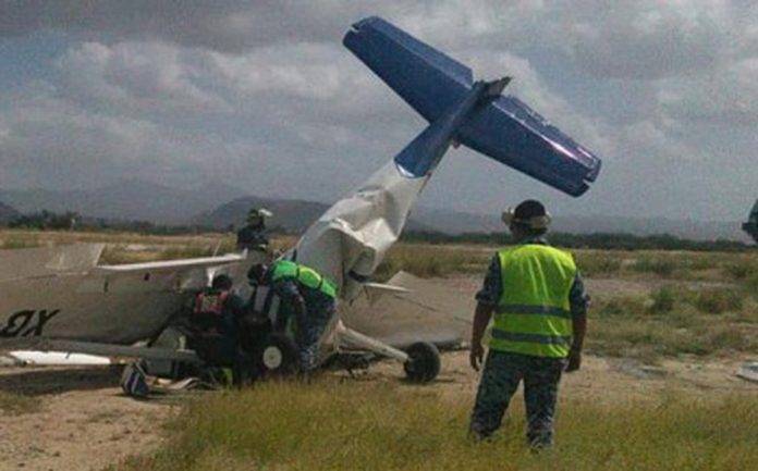 'Avionetazo' en BCS deja un muerto y un herido