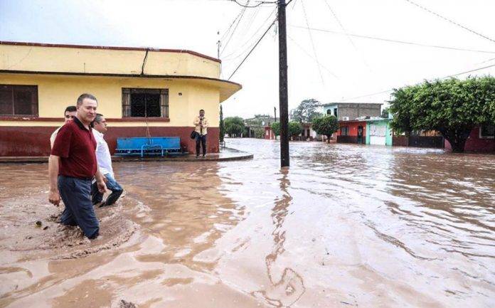 Miles y miles de afectados en Sinaloa a causa de 'Willa'