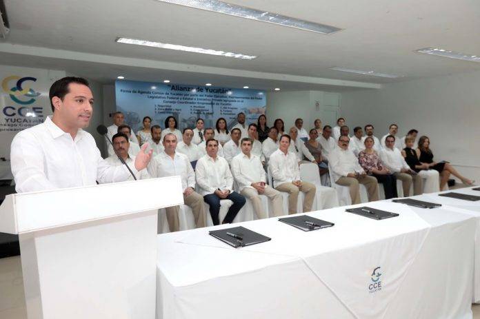No, a los excesos de la CFE, afirma Vila