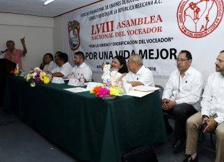 Voceadores yucatecos, ejemplo para el país Voceadores yucatecos, ejemplo para el país