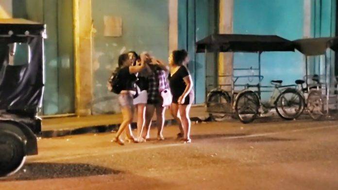 Las damiselas quieren más ¡bax!