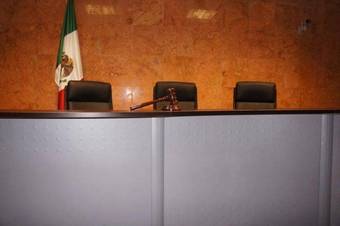 Mata a peatón y sale libre con $4 mil