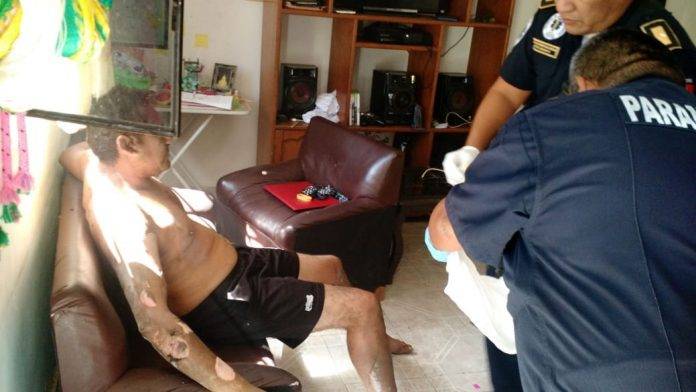 De las tres personas que estaban cerca de donde fue la explosión, el dueño del negocio salió herido y sus dos chalanes, ilesos.