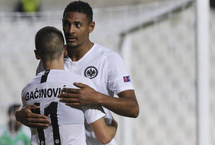 Frankfurt fue el primer equipo en calificar a la siguiente fase en la Europa League.