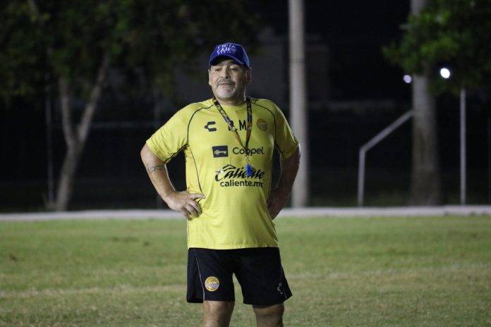 Maradona ya está en Mérida con el equipo Dorados, que enfrentará a Venados.