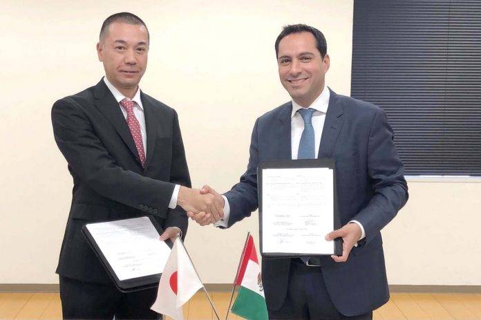 Negociaciones del Ejecutivo logran inversión para Yucatán equivalentes a 1 mil 326 millones de pesos de la empresa japonesa Uchiyama Manufacturing Corporation.