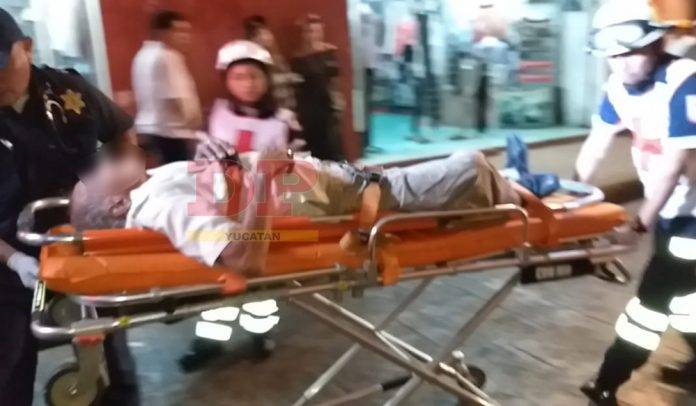 'Azotó' en banqueta del Centro de Mérida y ya no se pudo levantar