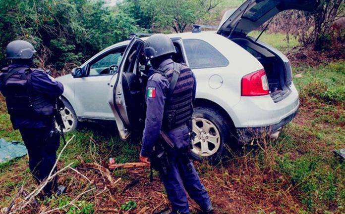 Comando armado ataca en Guerrero, pero pierden armas, vehículos y a un pistolero