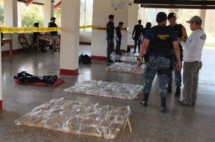 Decomisan media tonelada de cocaína con valor de 7.2 millones de dólares