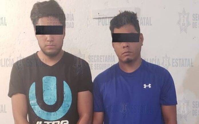 Caen jóvenes narcos en Edomex con armas y drogas