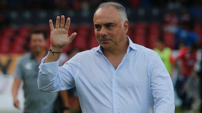 Memo Vázquez representa a la tercera generación de su familia que llega al Necaxa