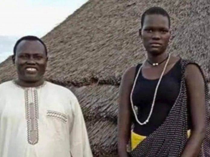 Subastan a joven africana a través de Facebook