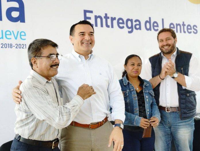 El Alcalde agregó que gracias a que el ayuntamiento sabe administrar la lana se pueden entregar este tipo de apoyos a la gente más necesitada de Mérida y sus comisarías.
