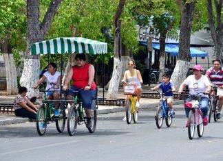 No saques tu ‘bicla’, este fin de semana no habrá ‘Bicirruta’ El Ayuntamiento de Mérida señaló que este domingo 16 por la mañana no se llevará a cabo el programa “Bicirruta”. "La suspensión temporal de la edición del programa municipal es a solicitud de la Canacome, sector con el que siempre estamos dispuestos a colaborar y que durante esta temporada decembrina y, en particular este fin de semana, espera obtener buenas ventas en el comercio de esta ciudad”, se indica en información. La medida contribuye también a no complicar más el flujo vehicular que se registra en la zona del Paseo de Montejo por algunas vialidades aledañas cerradas al tránsito este fin de semana, con motivo de las actividades del Festival Internacional de la Trova que organiza el Gobierno del Estado.