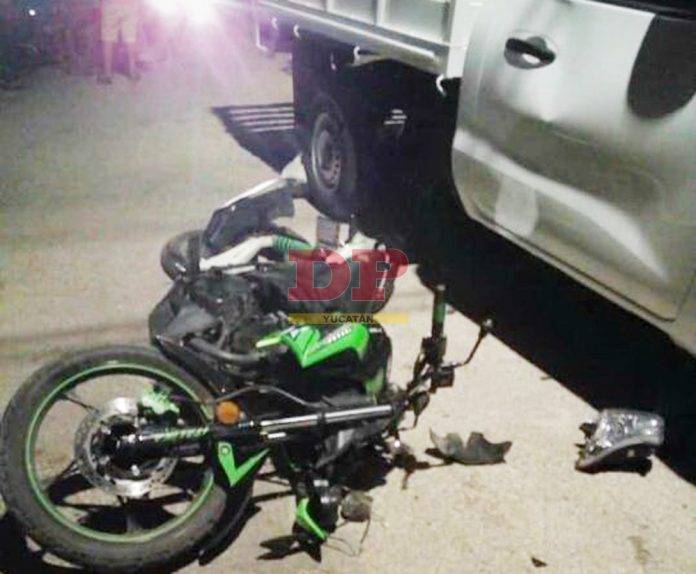 Arrolla a motociclista y le promete nave nueva para evitar broncas