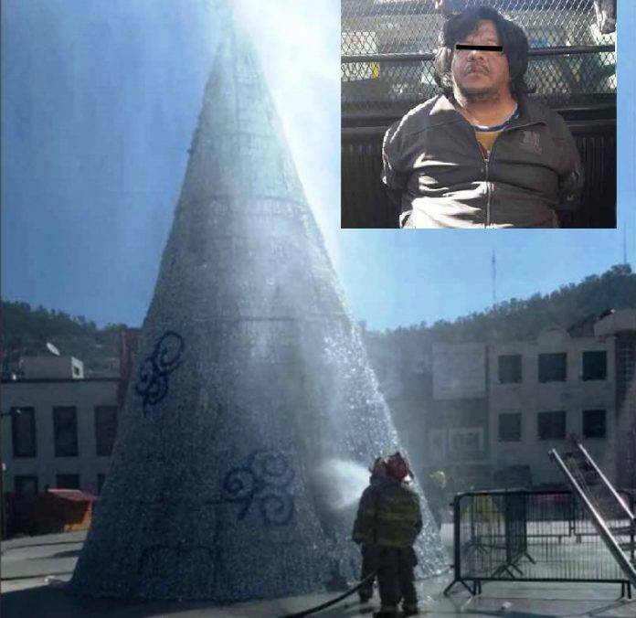 Bien briago, un sujeto le prendió fuego al árbol navideño que recién fue inaugurado en la explanada del Reloj Monumental de Pachuca, capital de Hidalgo.