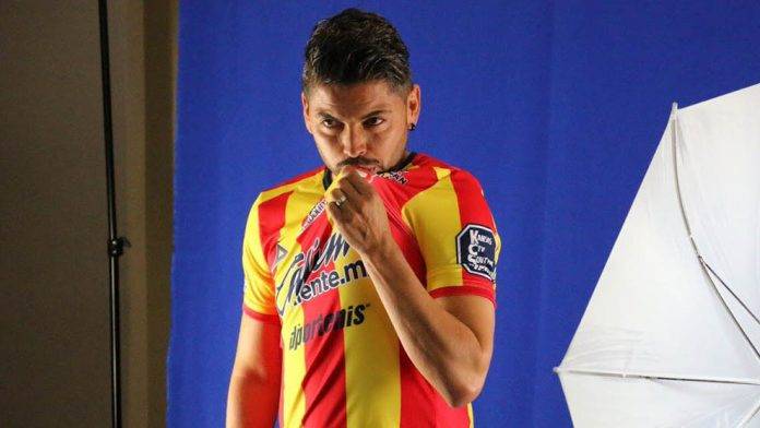 Carlos Morales dejó tanto en Morelia que le rendirán un homenaje.