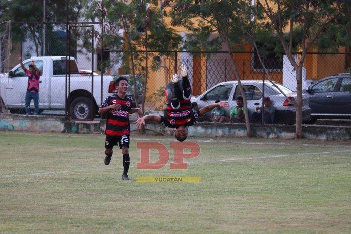 Las dos finales del XXIII Torneo Municipal de Barrios y Comisarías de Futbol se jugaron en el campo de “La Revolución”, ubicado al norte de la ciudad.