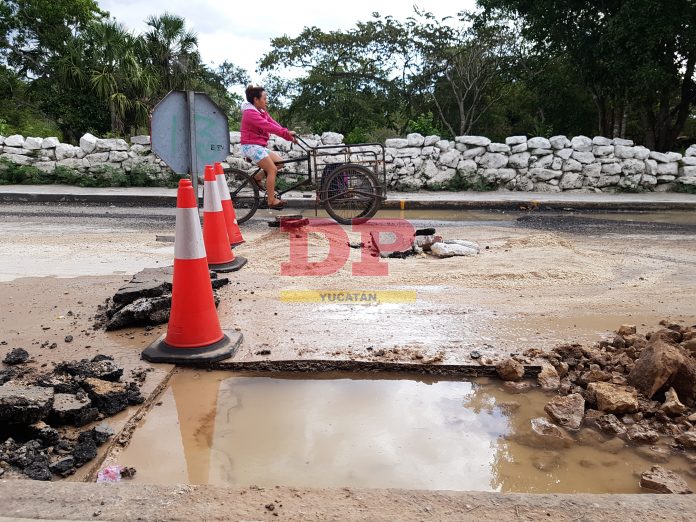Miles de habitantes de Kinchil y hasta de Samahil están bien enchilados con los 'cerebritos' que en dos días los dejaron sin internet, agua potable y teléfono.