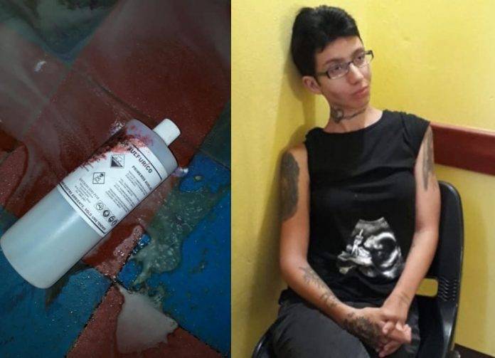 Mujer ataca a sacerdote lanzándole ácido al rostro y el cuerpo
