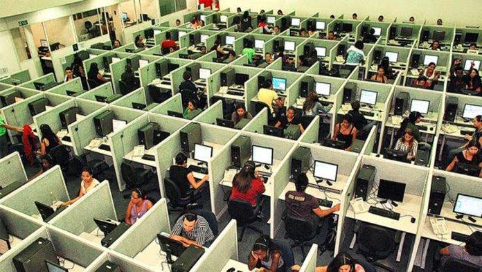 ¿Conoces algún caso de corrupción escolar? denúncialo por teléfono