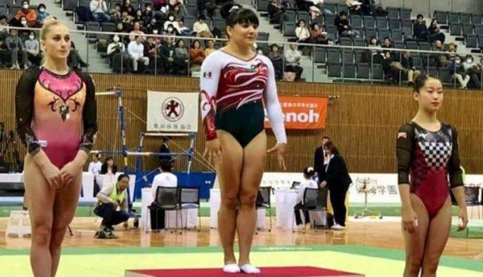 La deportista Alexa Moreno (al centro) oriunda de Mexicali, Baja California, demostró el potencial que tiene en el salto de caballo