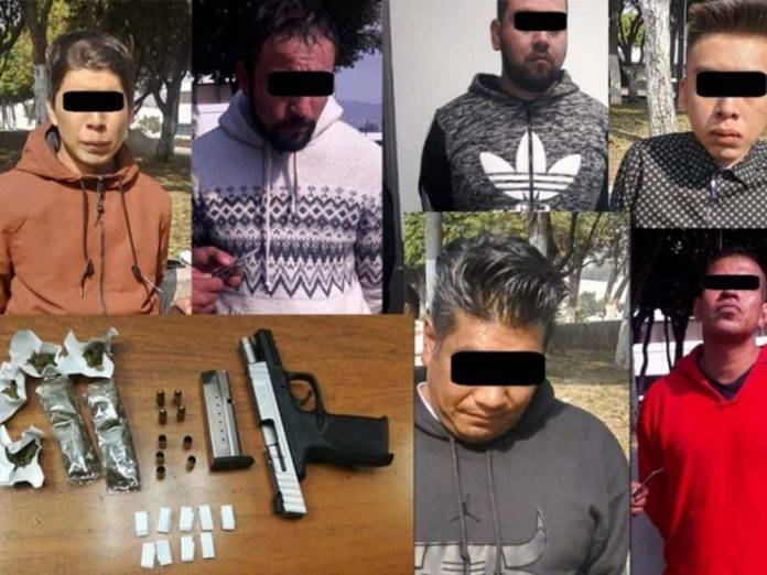 Seis detenidos por disparar dentro de un panteón