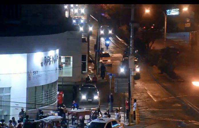SSP detiene a los autores del robo en joyería de Progreso Por medio de sus redes sociales, la SSP reportó el arresto de las personas que cometieron un violento robo en una joyería de Progreso.