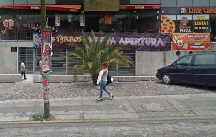 Por sentirse un galán, le roban hasta la pistola a un militar