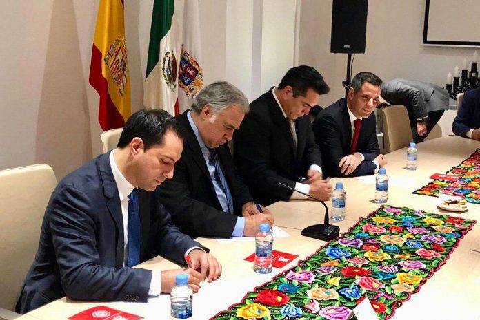 En España, Vila promueve a Yucatán