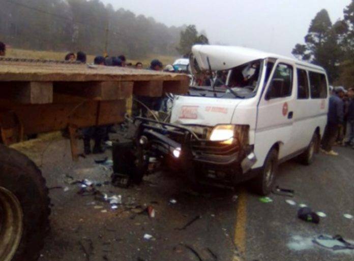 Choque en Chiapas deja 3 muertos y 4 heridos