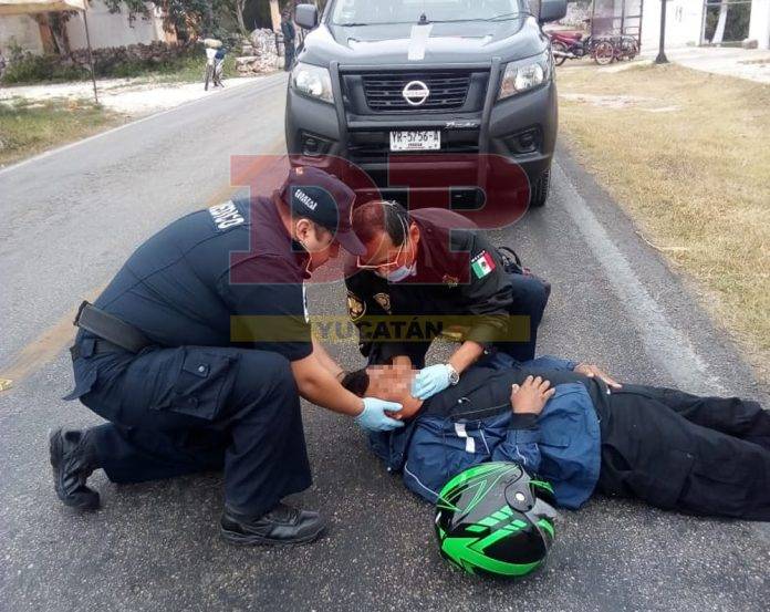 Motociclista azota luego de pellizcar el borde de la cinta asfáltica Hubo que mandar al hospital al motociclista accidentado pues le dolían desde las pestañas hasta el coxis.
