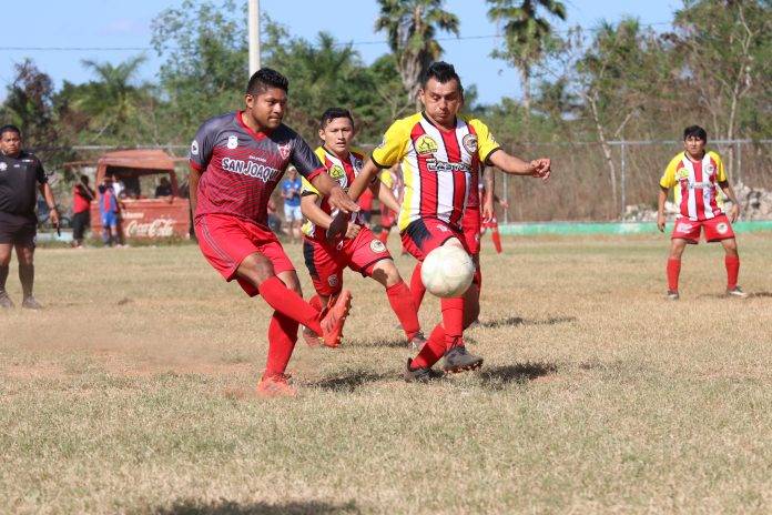 Los Castores F.C (foto) perdieron 1-4 ante Chemos San Andrés.