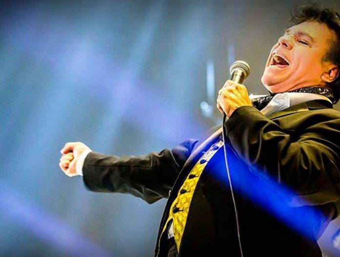 'Revive' Juan Gabriel... en Twitter