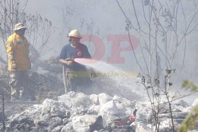 Se quema enorme tiradero al aire libre en Fracc. Bellavista