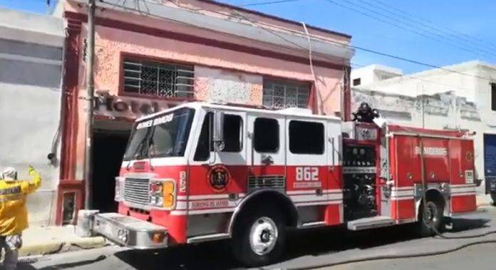Huésped 'caliente' incendia cama de céntrico hotel