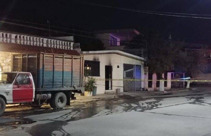 Hombre muere calcinado dentro de casa incendiada