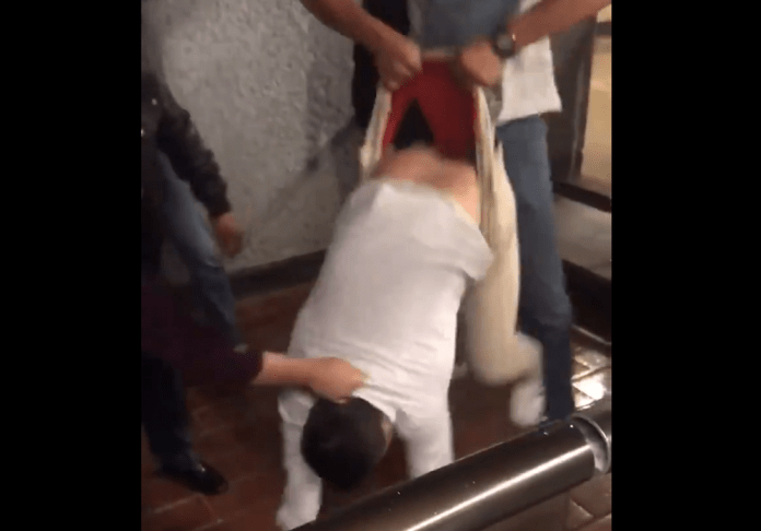 Le aplican 'calzón chino' para que devuelva celular robado (video)