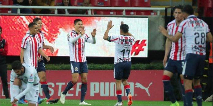 Después de tanto jugueteo, Chivas regresa a Televisa.