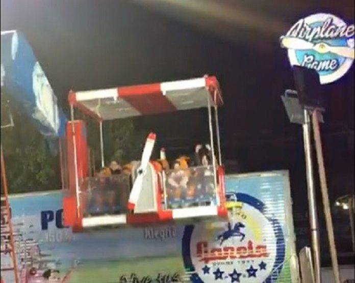 Juego mecánico se aloca y queda sin control