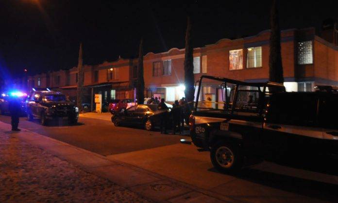 Mató a sus hijos a cuchilladas y luego se suicidó