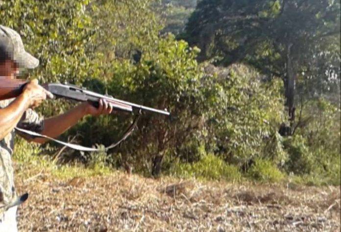 Confunde a su cuate con un venado y lo 'caza'