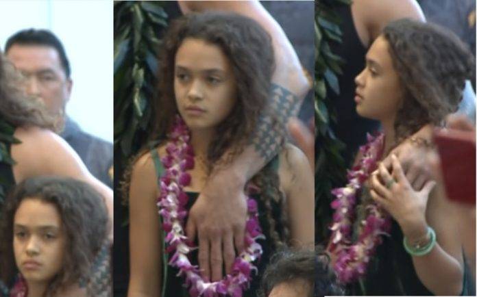 Polémico video de Jason Momoa con su hija