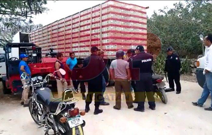 Huye luego de chocar dos motos, pero logran darle alcance (video)