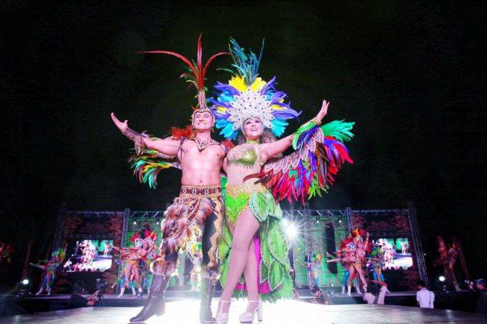 ¡Espectacular coronación de los reyes del Carnaval 2019!